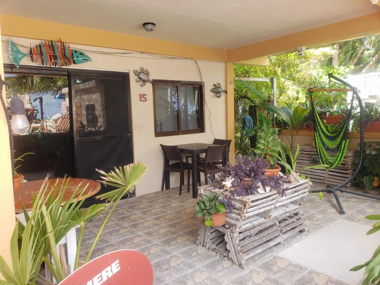 Beach Club Condos At Popeyes Caye Caulker Εξωτερικό φωτογραφία