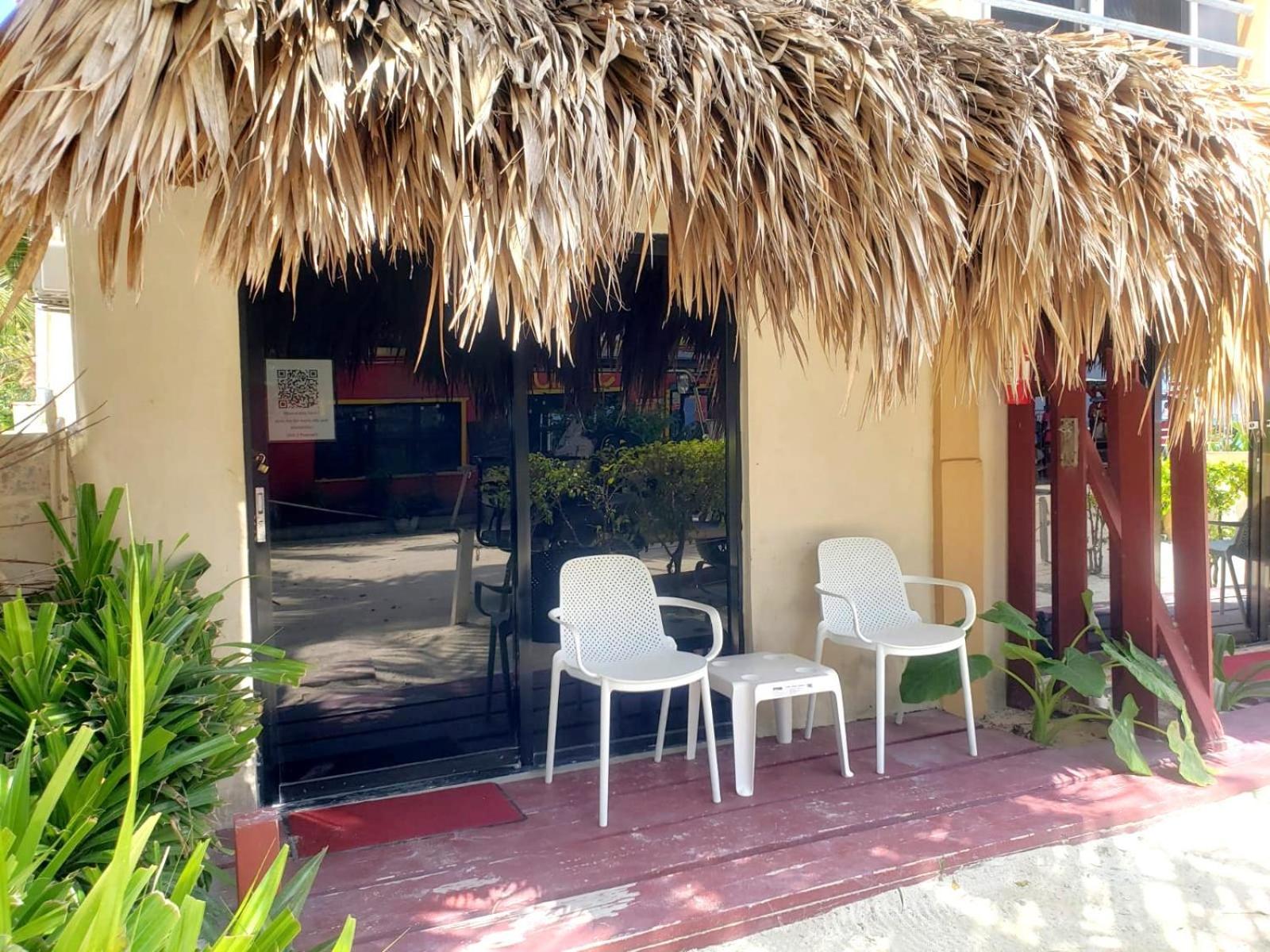 Beach Club Condos At Popeyes Caye Caulker Εξωτερικό φωτογραφία